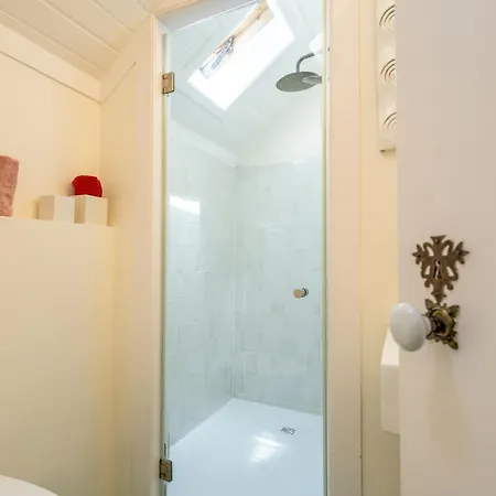 Charming House - By Smarthomes Casa vacanze *