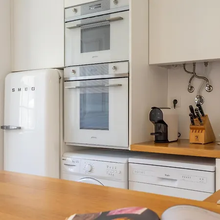 Casa vacanze Charming House - By Smarthomes *