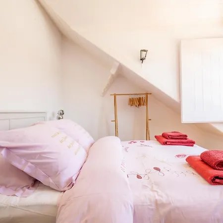 Charming House - By Smarthomes