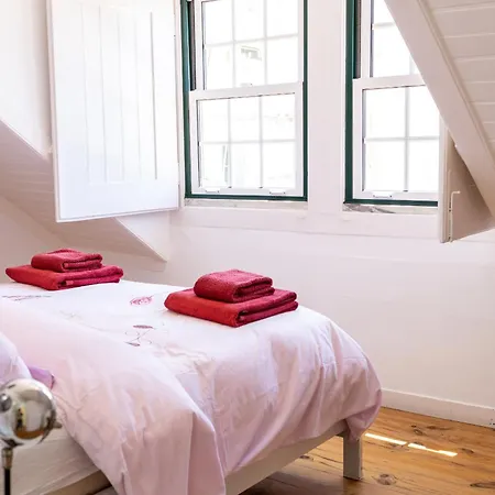 Casa vacanze Charming House - By Smarthomes São Martinho do Porto