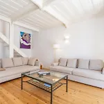 Charming House - By Smarthomes Holiday home *