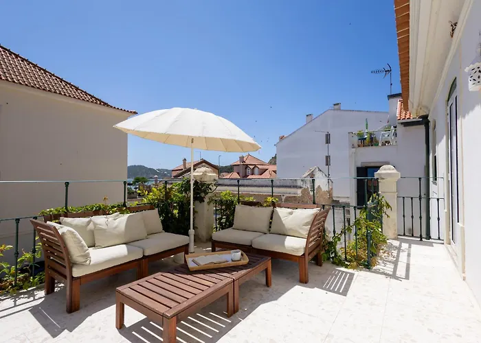 Charming House - By Smarthomes